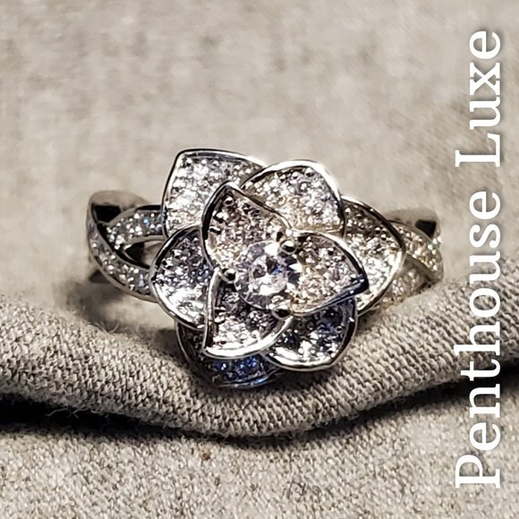🔥CLEARANCE! Gorgeous 3D Sparkling Flower Ring - Picture 2 of 6